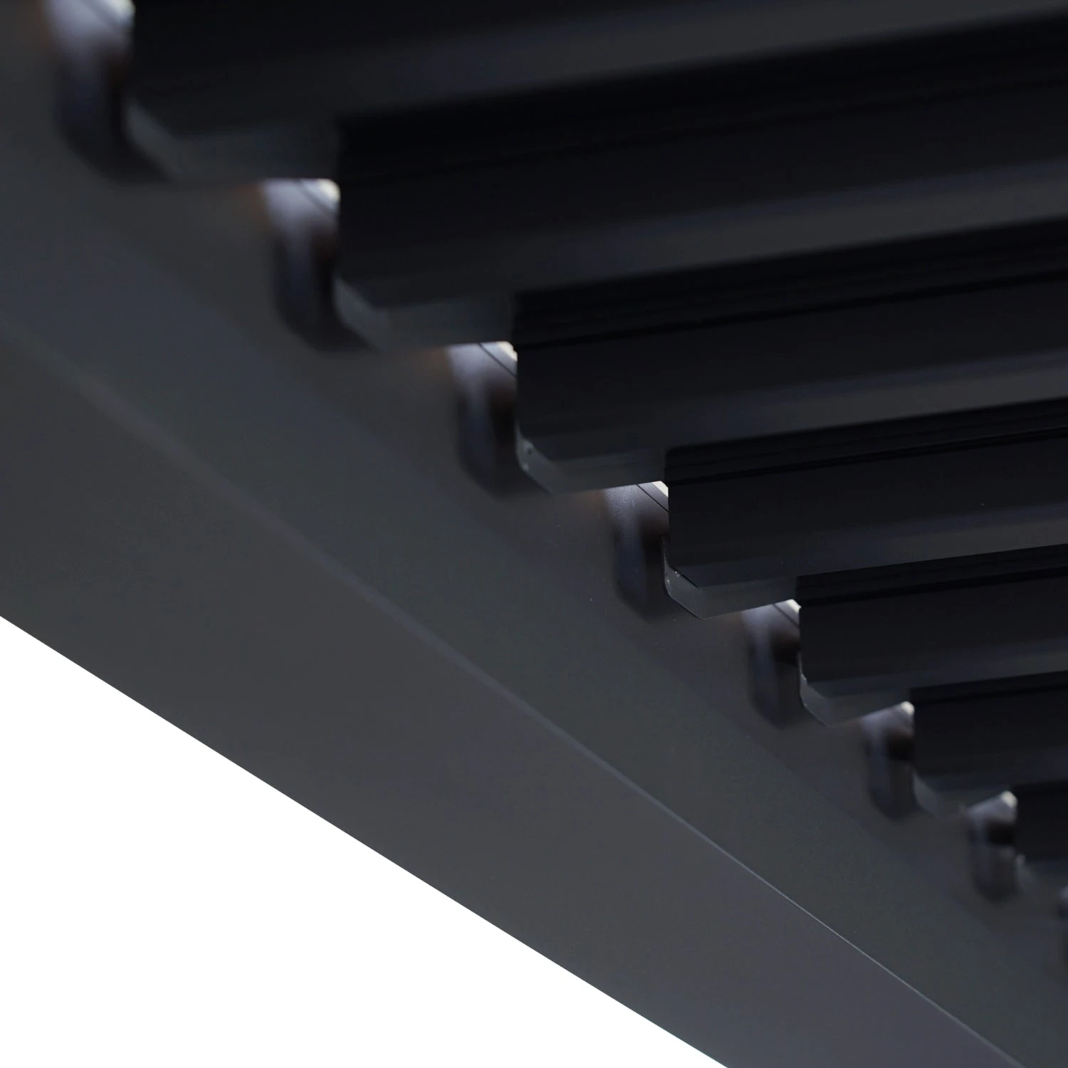 Heavy-Duty Aluminium Pergola With Louvred Roof - 6x3m 7 Heavy-Duty Aluminium Pergola With Louvred Roof - 6x3m - Image 7