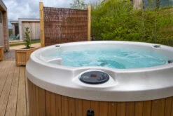 Jacuzzi® J210™ - 4 Person Hot Tub 33 Jacuzzi® J210™ - 4 Person Hot Tub -Swim Spa Store A2Zoom Strawberry Field Park 081 TIF 17551159004 1000x666 f5e6578c 5533 4cc9 ac4e 4c8103823450
