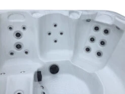 Holiday Let 5 - 5 Person Hot Tub With 1 Lounger 20 Holiday Let 5 - 5 Person Hot Tub With 1 Lounger -Swim Spa Store HolidayLet5closeup1