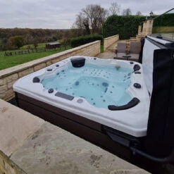 Outdoor Infinity - 6 Person Hot Tub With 1 Lounger -Swim Spa Store InfinityHotTub 12