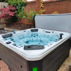Outdoor Infinity - 6 Person Hot Tub With 1 Lounger -Swim Spa Store InfinityHotTub 8
