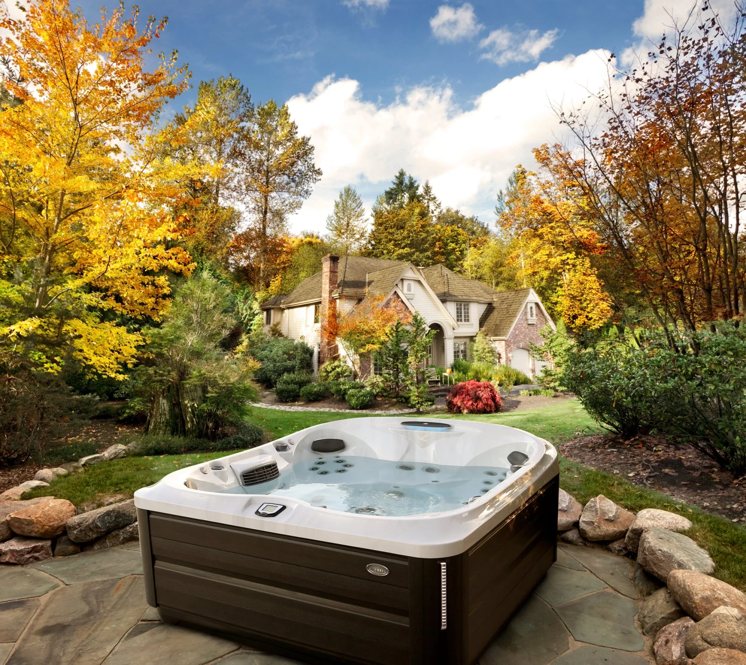 Jacuzzi® J485IP™ - 7 Person Hot Tub 16 Jacuzzi® J485IP™ - 7 Person Hot Tub - Image 16