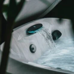 Jacuzzi® J475IP™ - 6 Person Hot Tub With 1 Lounger -Swim Spa Store Jacuzzi J475IP 5 6PersonHotTub square 12