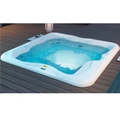Jacuzzi® Lodge™ L - 5-6 Person Hot Tub With 1 Lounger -Swim Spa Store Lodge L Liftestyle inbuilt