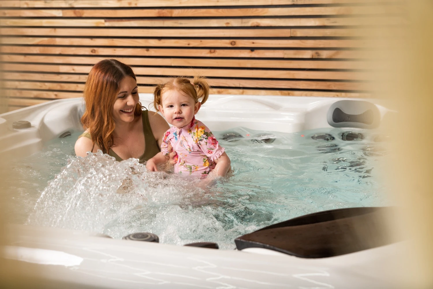 Outdoor Companion - 5 Person Hot Tub With 2 Loungers 10 Outdoor Companion - 5 Person Hot Tub With 2 Loungers - Image 10