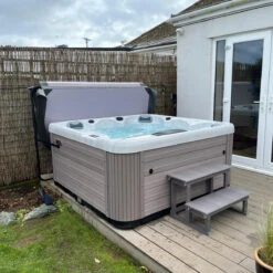 Outdoor Sun - 5 Person Hot Tub With 1 Lounger 31 Outdoor Sun - 5 Person Hot Tub With 1 Lounger -Swim Spa Store OutdoorSunPLATGREY Customer Bank2Square