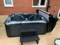 Outdoor Tahiti - 3 Person Hot Tub With 1 Lounger -Swim Spa Store OutdoorTahiti 37