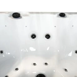 Outdoor Refresh - 6 Person Hot Tub With 1 Lounger -Swim Spa Store Refresh2021 2