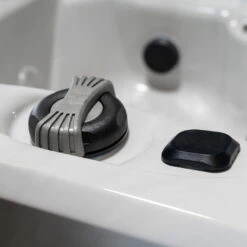 Sun & Soul™ 600™ - 6 Person Hot Tub With 1 Lounger -Swim Spa Store Sun Soul600HotTub2