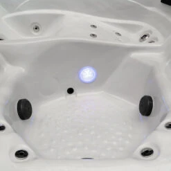 Sun & Soul™ 600™ - 6 Person Hot Tub With 1 Lounger -Swim Spa Store Sun Soul600HotTub4