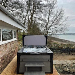 Outdoor Topaz - 3 Person Hot Tub With 2 Loungers -Swim Spa Store TopazHotTub 1