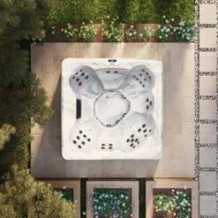 Outdoor Living Holiday Hot Tub