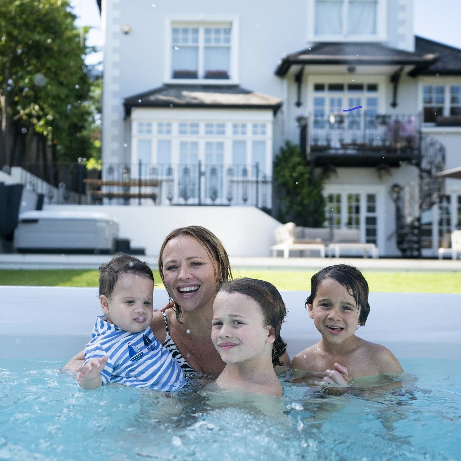 Jacuzzi® PowerPro™ J-19™ - 19ft Swim Spa 15 Jacuzzi® PowerPro™ J-19™ - 19ft Swim Spa - Image 15