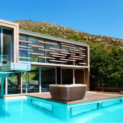 Jacuzzi® J575IP™ - 5-6 Person Hot Tub With 1 Lounger -Swim Spa Store j575 lifestyle