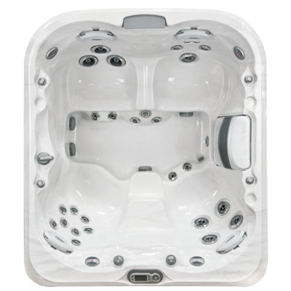 Jacuzzi® J425™ ProLast™ Hot Tub Winter Cover 1 Jacuzzi® J425™ ProLast™ Hot Tub Winter Cover