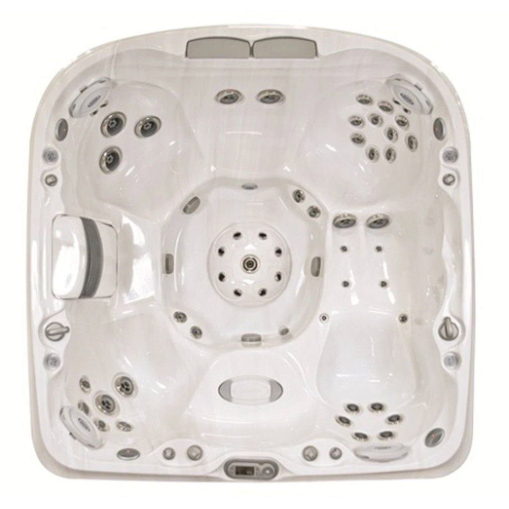 Jacuzzi® J480™ ProLast™ Hot Tub Winter Cover 1 Jacuzzi® J480™ ProLast™ Hot Tub Winter Cover